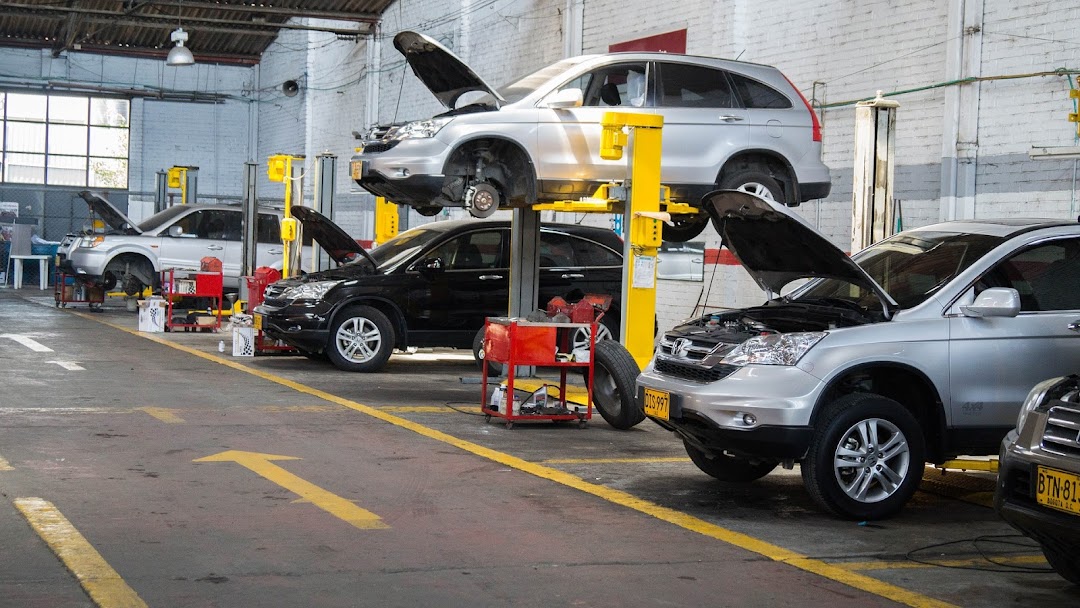 car workshop Dubai