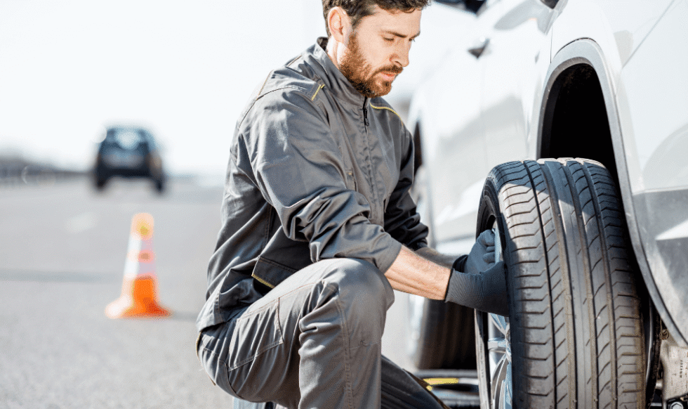 Mobile tire change and repair in dubai